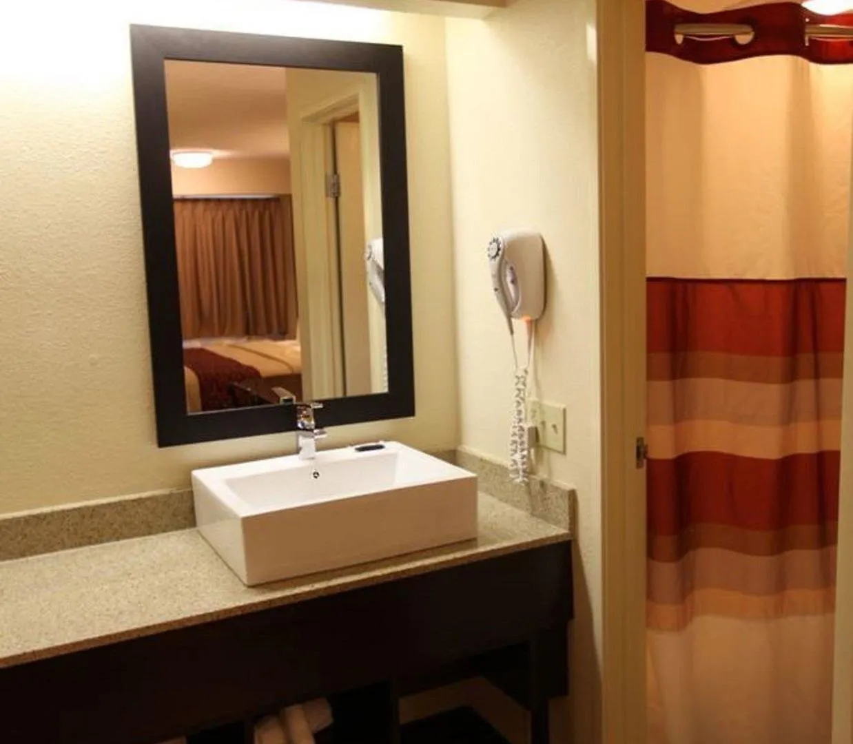 **  Red Roof Inn Columbus East- Reynoldsburg Brice United States